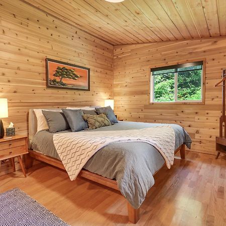 Woods Waves: Luxury Coast Cabin King Beds Pets Tillamook Exterior photo